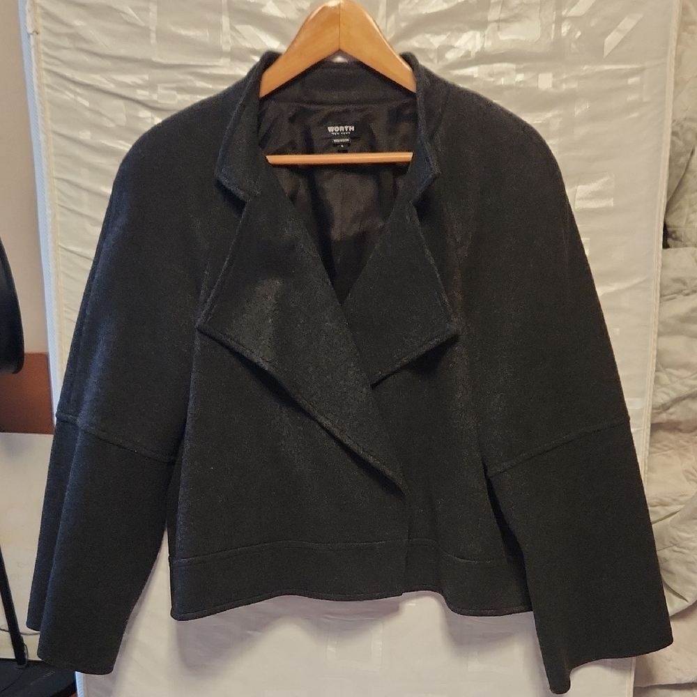 Women's Black Wool blend cropped open front jacket by Worth sz L